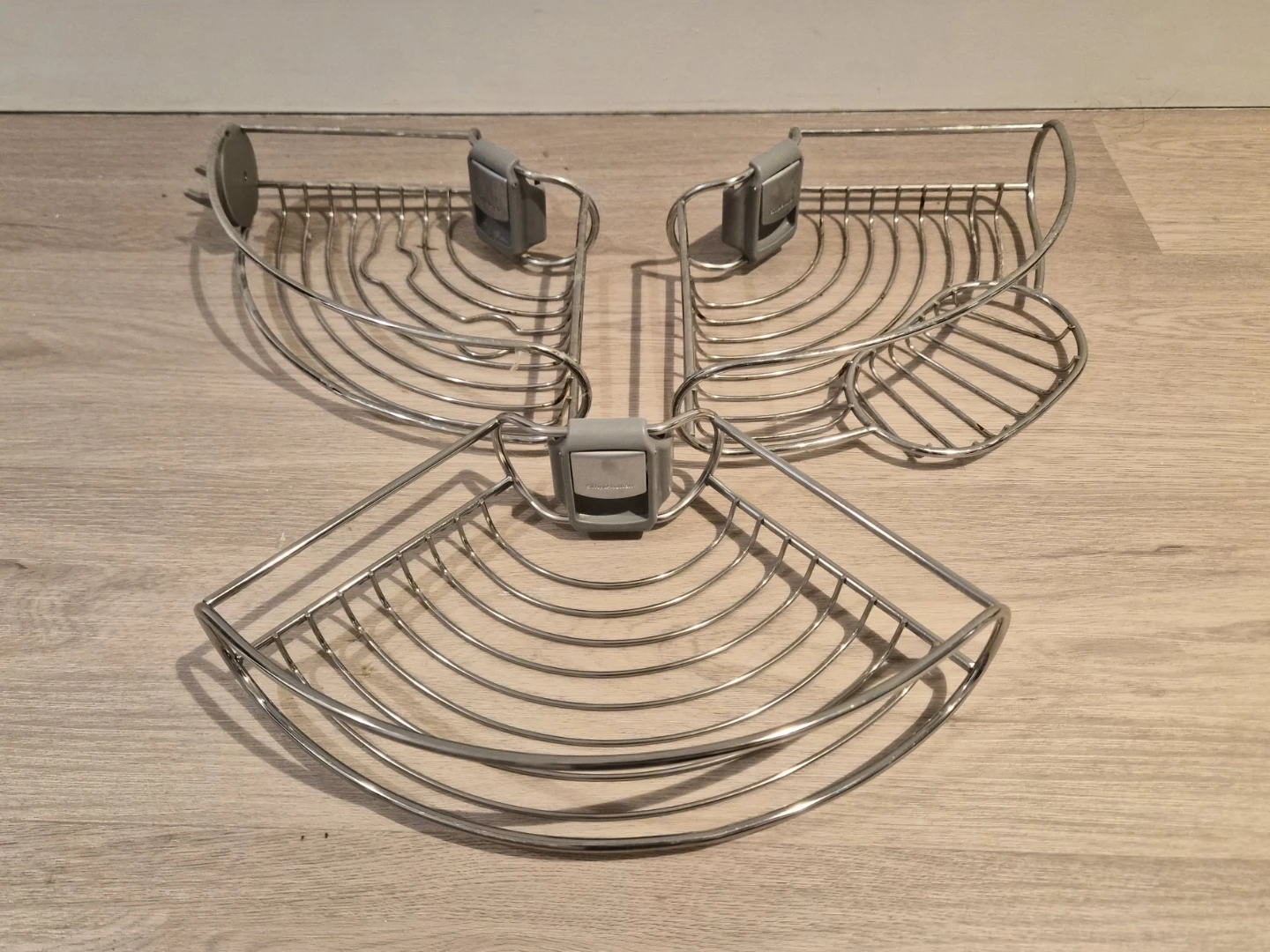 Simplehuman Tension Shower Caddy (Adjustable 6-9ft) - photo 2