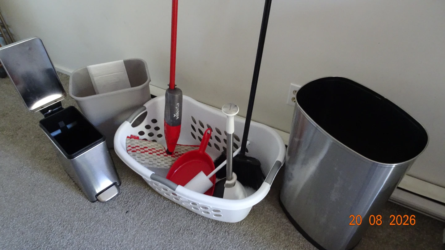 Vileda Spray Mop and Cleaning Tools - photo 3