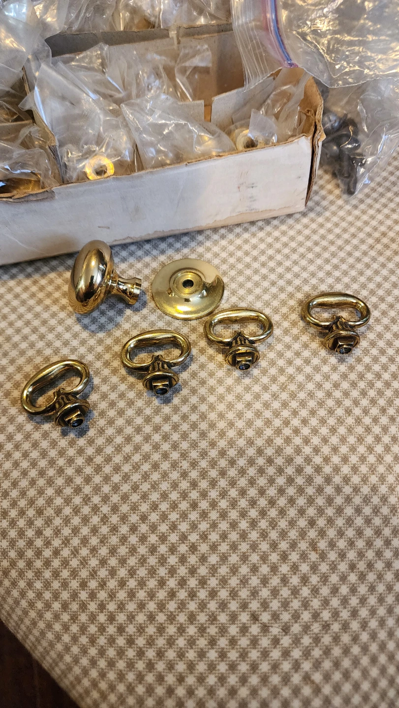 Brass Door Knobs and Drawer Pulls Lot - photo 2