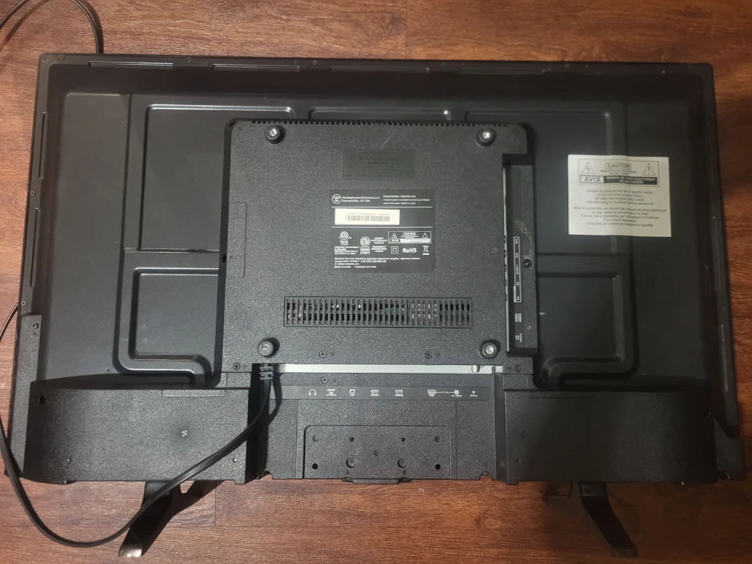 Westinghouse 24" LED TV - photo 2