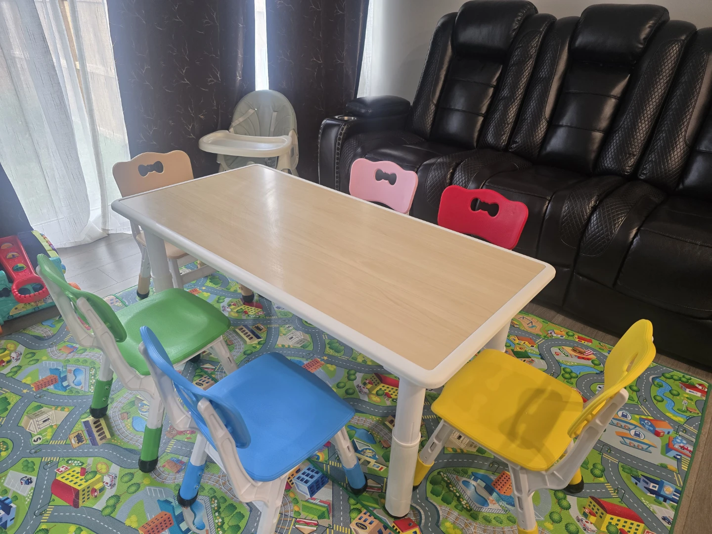 Kids table and 6 chairs set