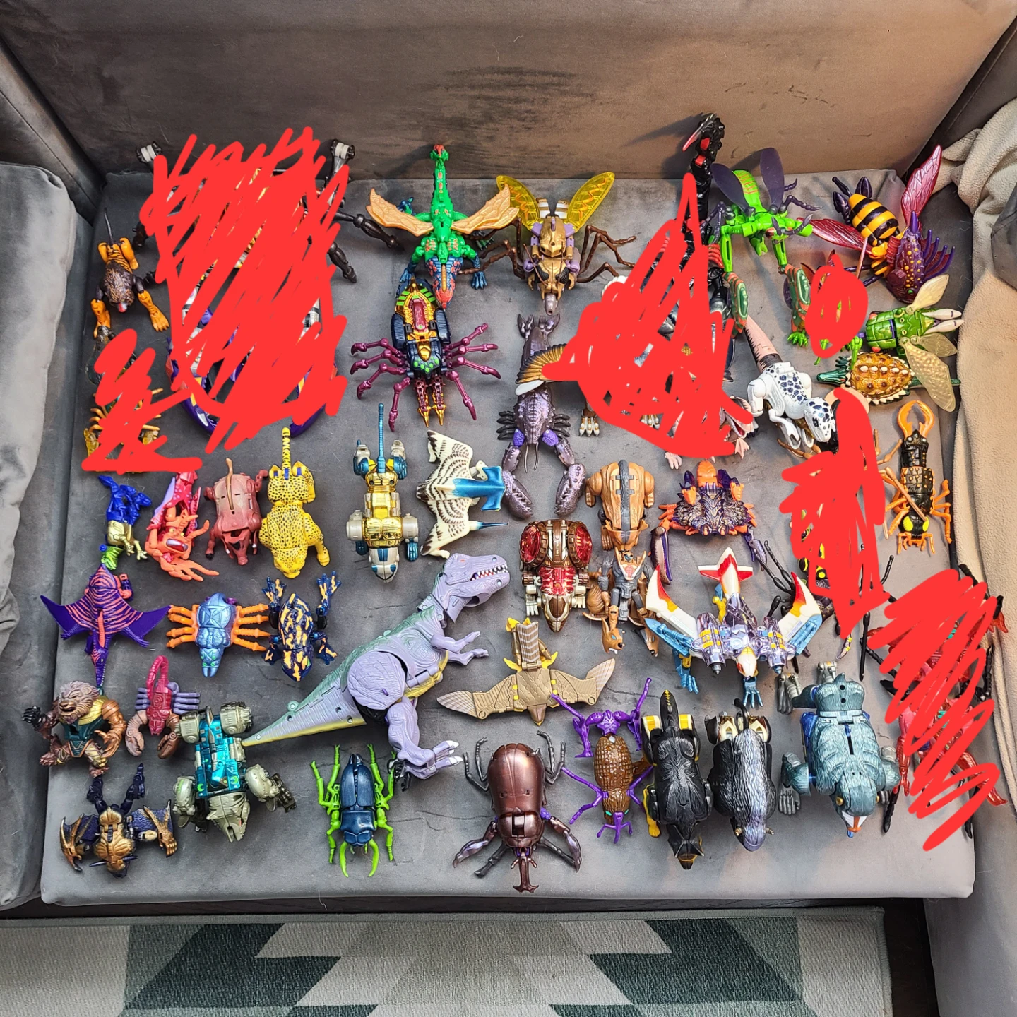 Lot of Transformers Beast Wars Action Figures - photo 2