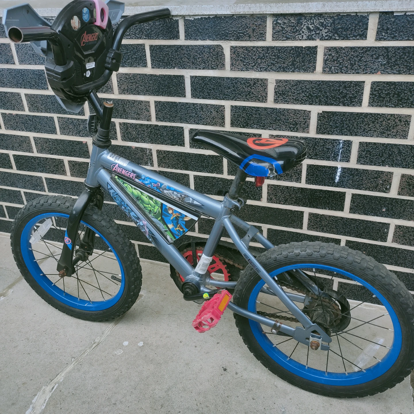 16 "Avengers Kids Bicycle with Training Wheels - photo 2