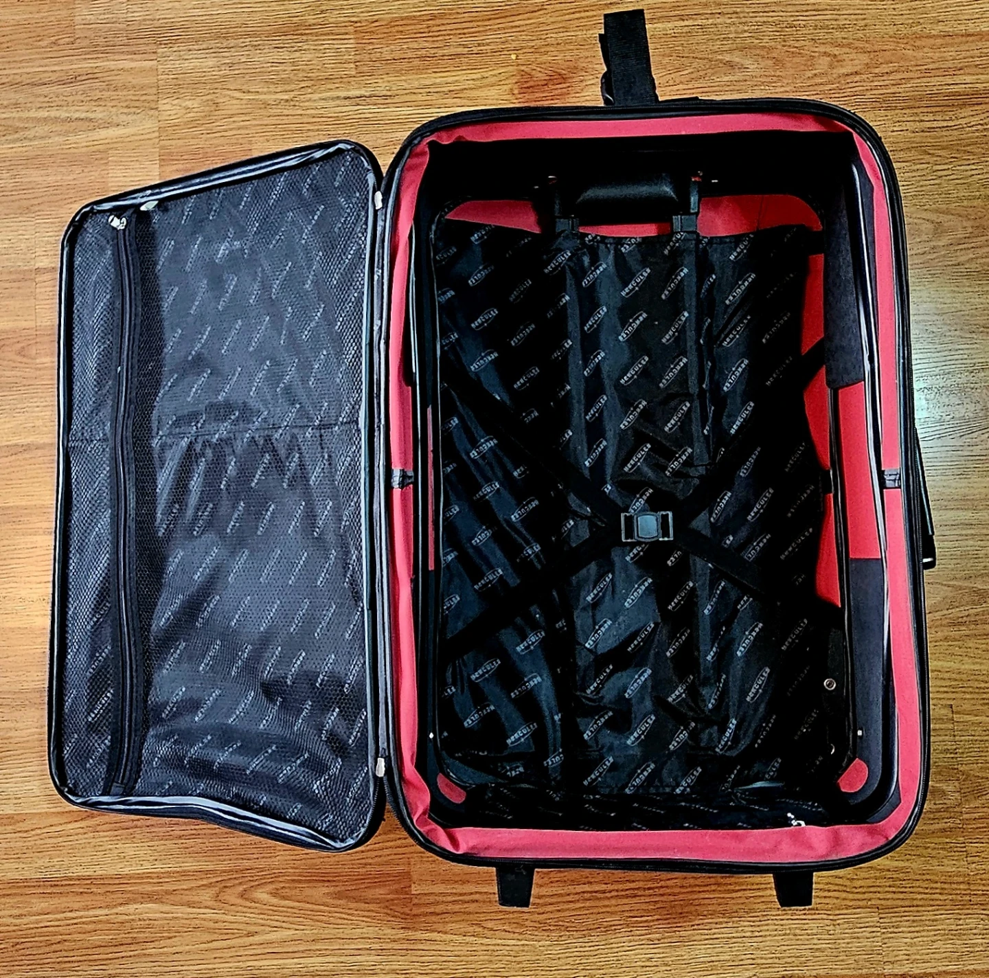 Red Hardside Spinner Suitcase ✨️