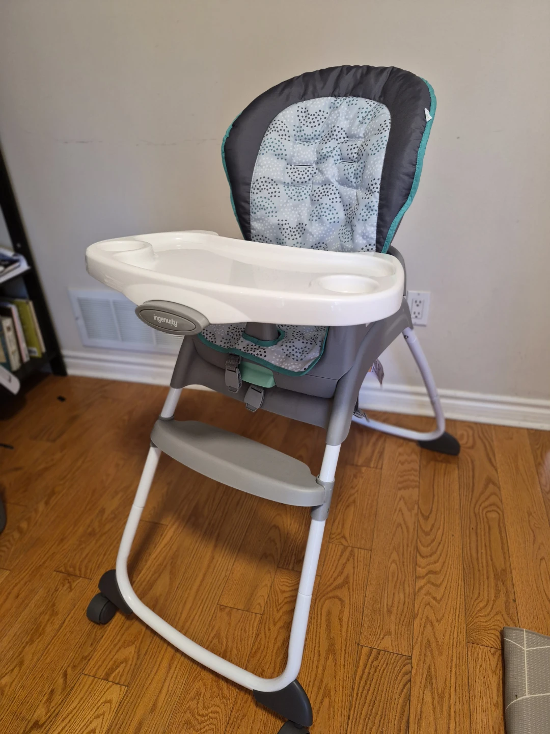Ingenuity Baby High Chair – almost new one!