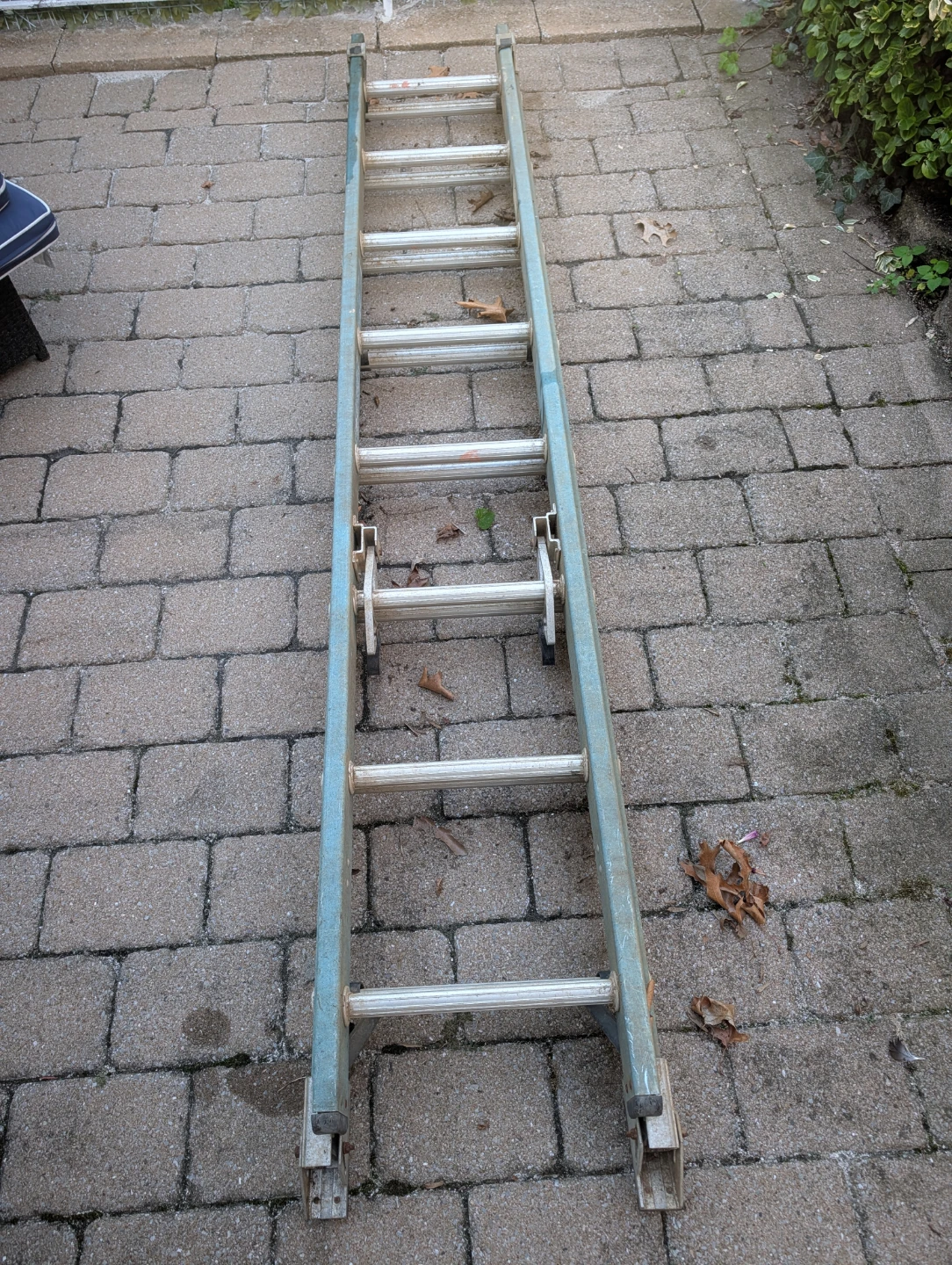 Fiberglass Extension Ladder