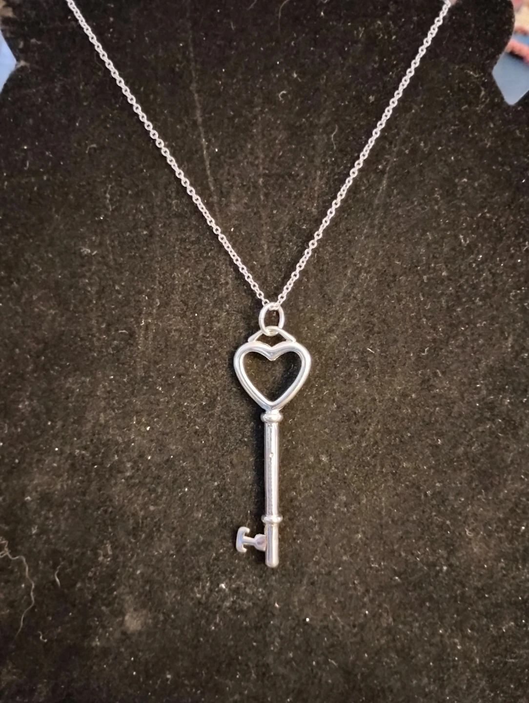 Sterling Silver Heart Key Necklace - photo 2