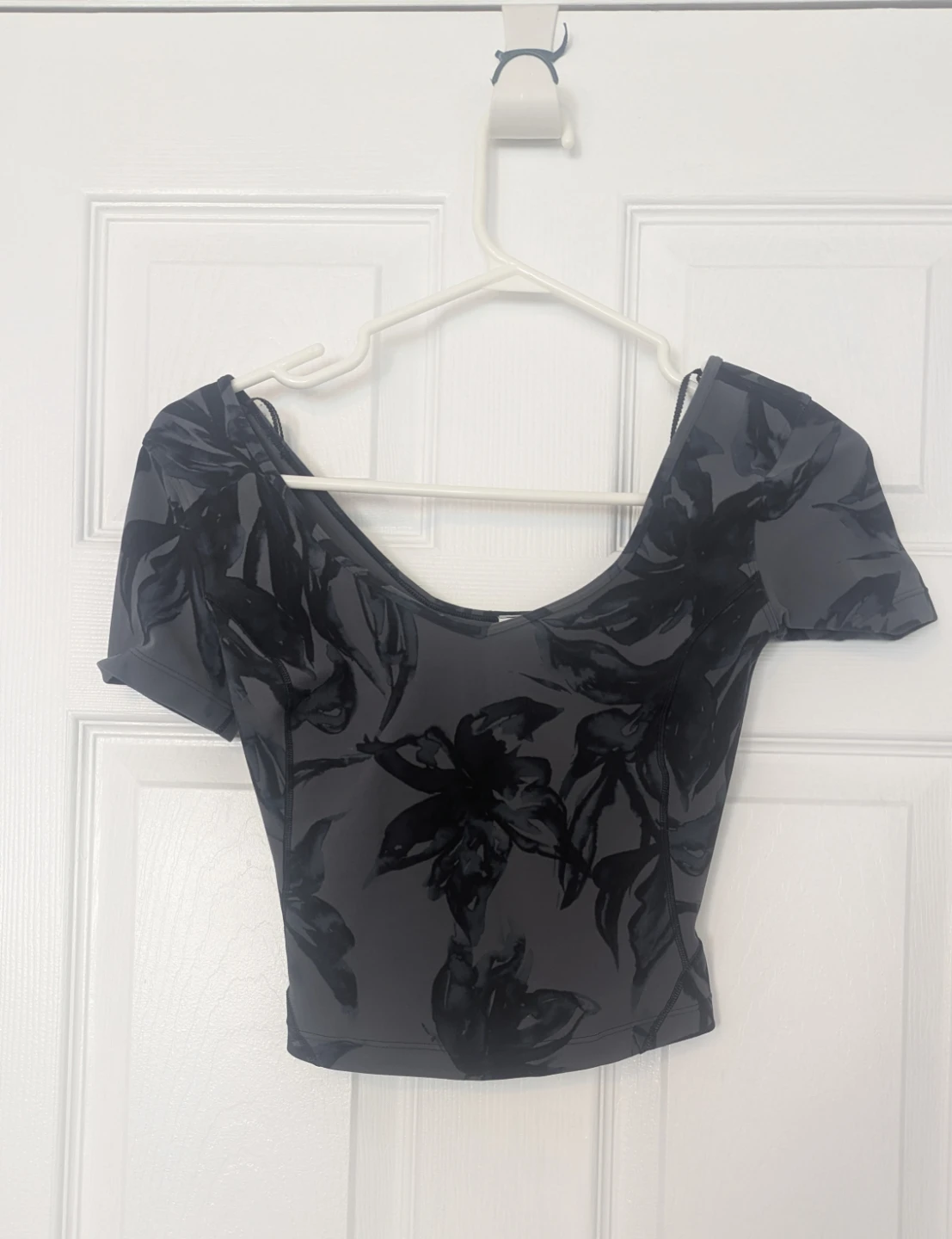 Lululemon Grey Floral Crop Top
