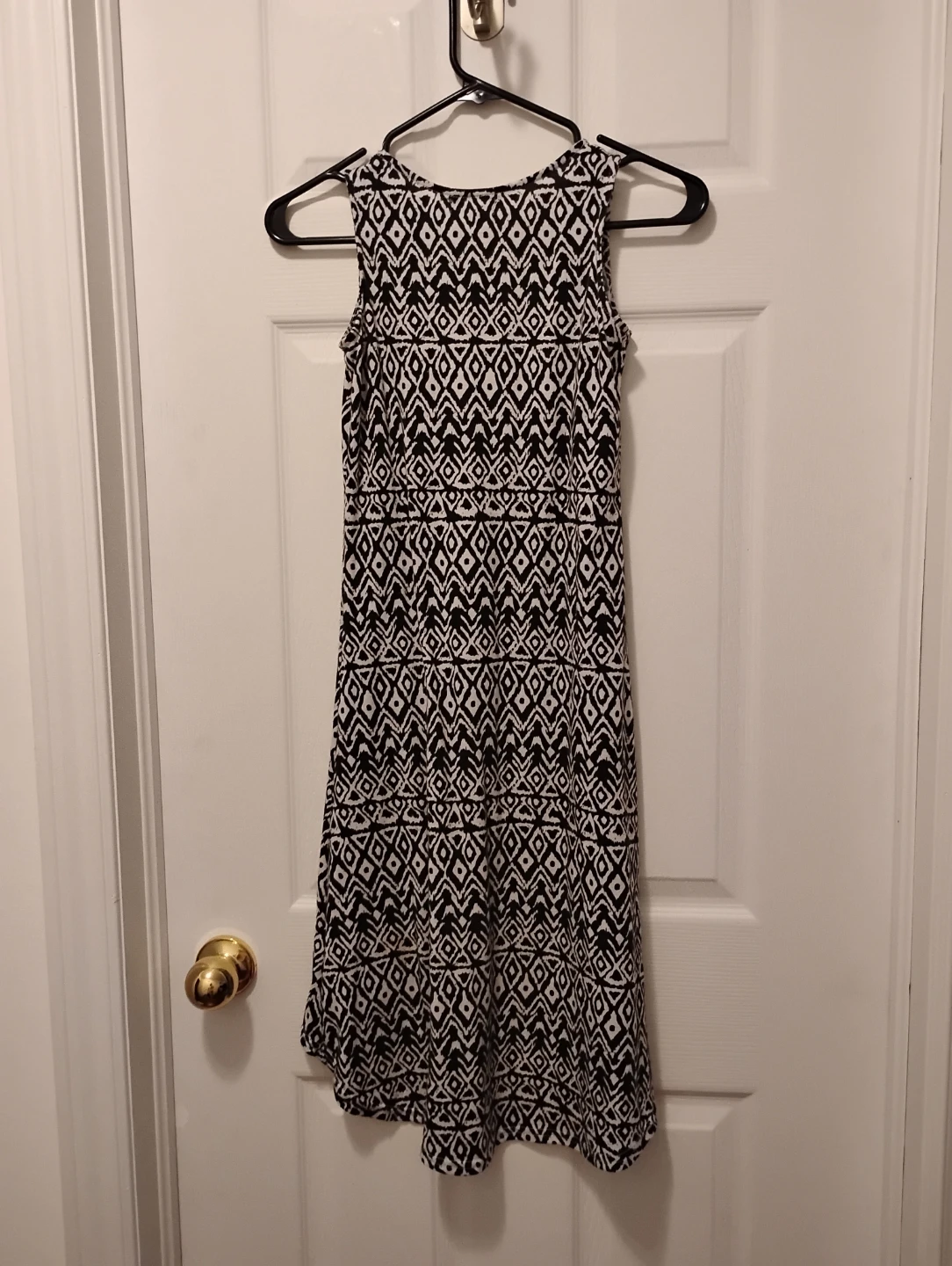 Sleeveless Patterned Dress - photo 2