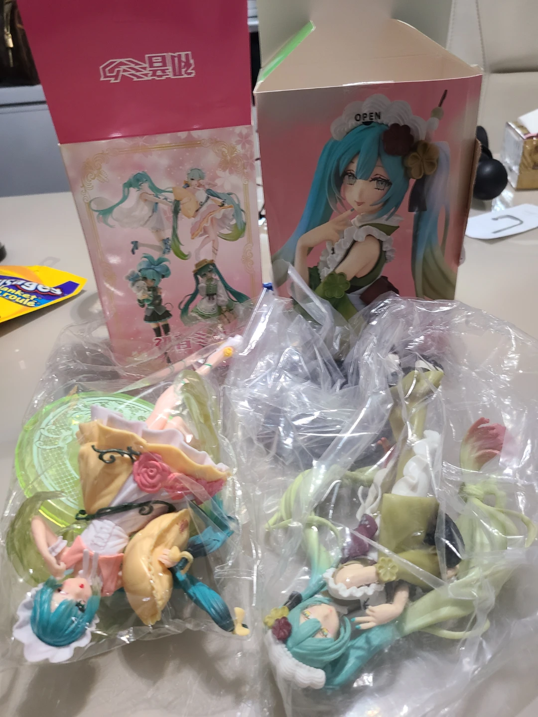 Miku figures price negotiable