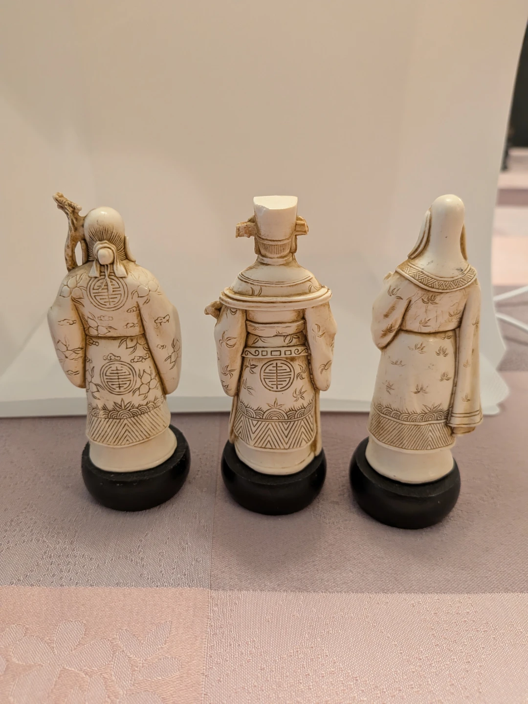 Set of 3 Vintage Chinese Resin Figurines - photo 3