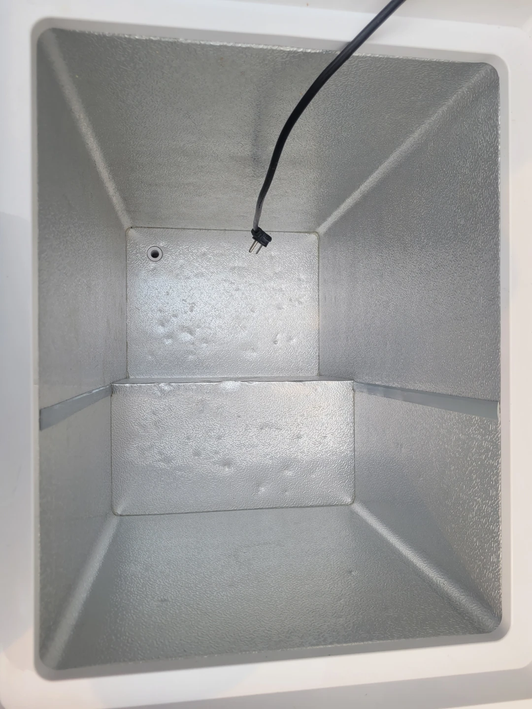 Apartment size Danby Chest Freezer 3.8cuft - photo 5