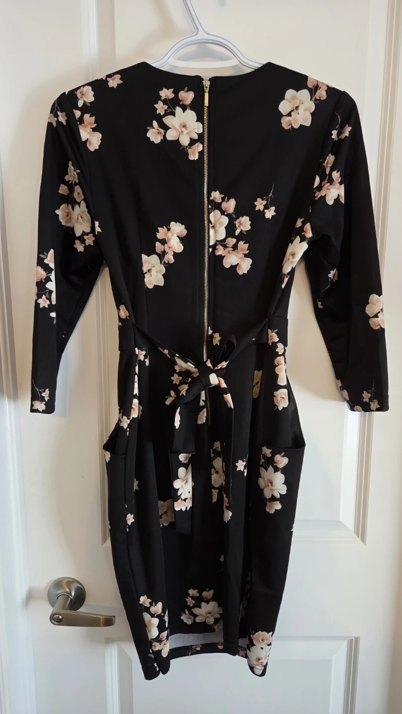 Black floral print knee-length dress - photo 3