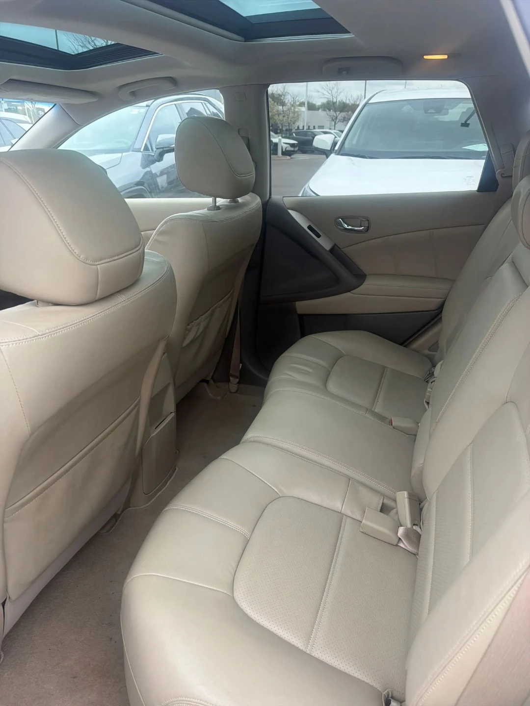 Nissan murano v6 model  2011 - photo 4