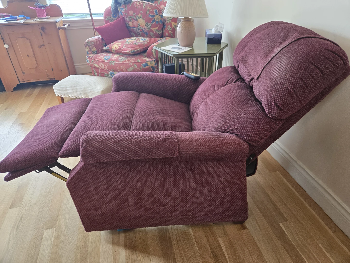 Golden Technologies Power Lift & Recline Chair - photo 3