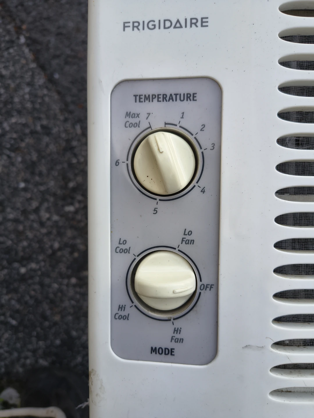 Frigidaire air conditioner 5000 btu - photo 2