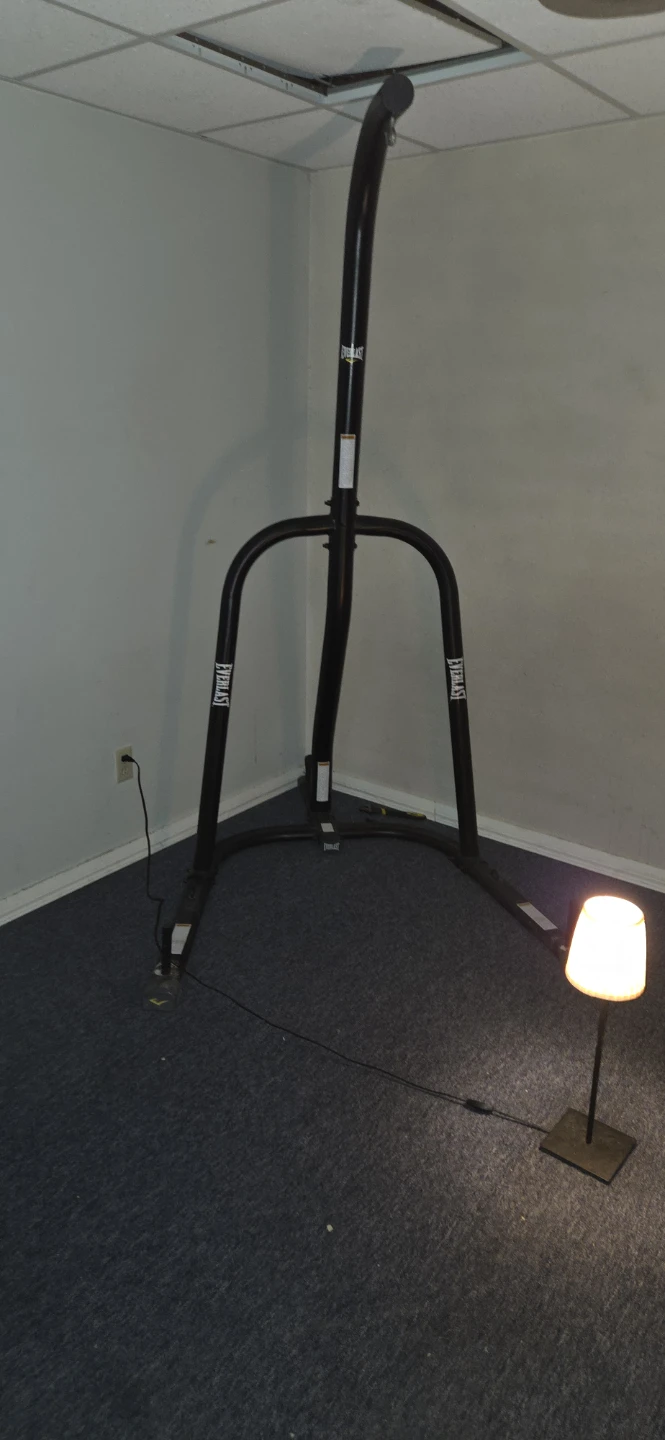 Everlast Punching Bag with Stand - photo 2