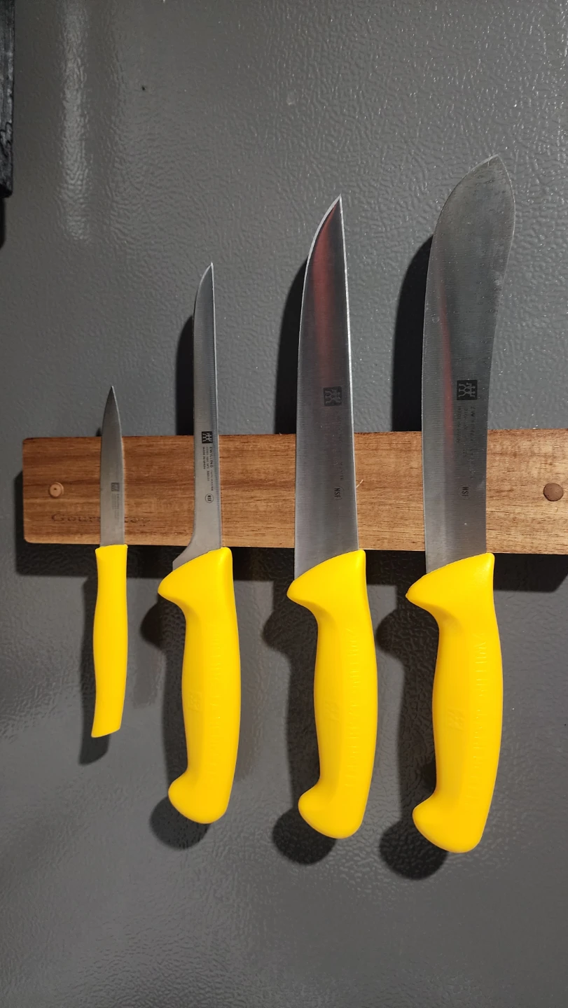 ZWILLING J.A. HENCKELS 4-Piece Knife Set - Yellow Handles