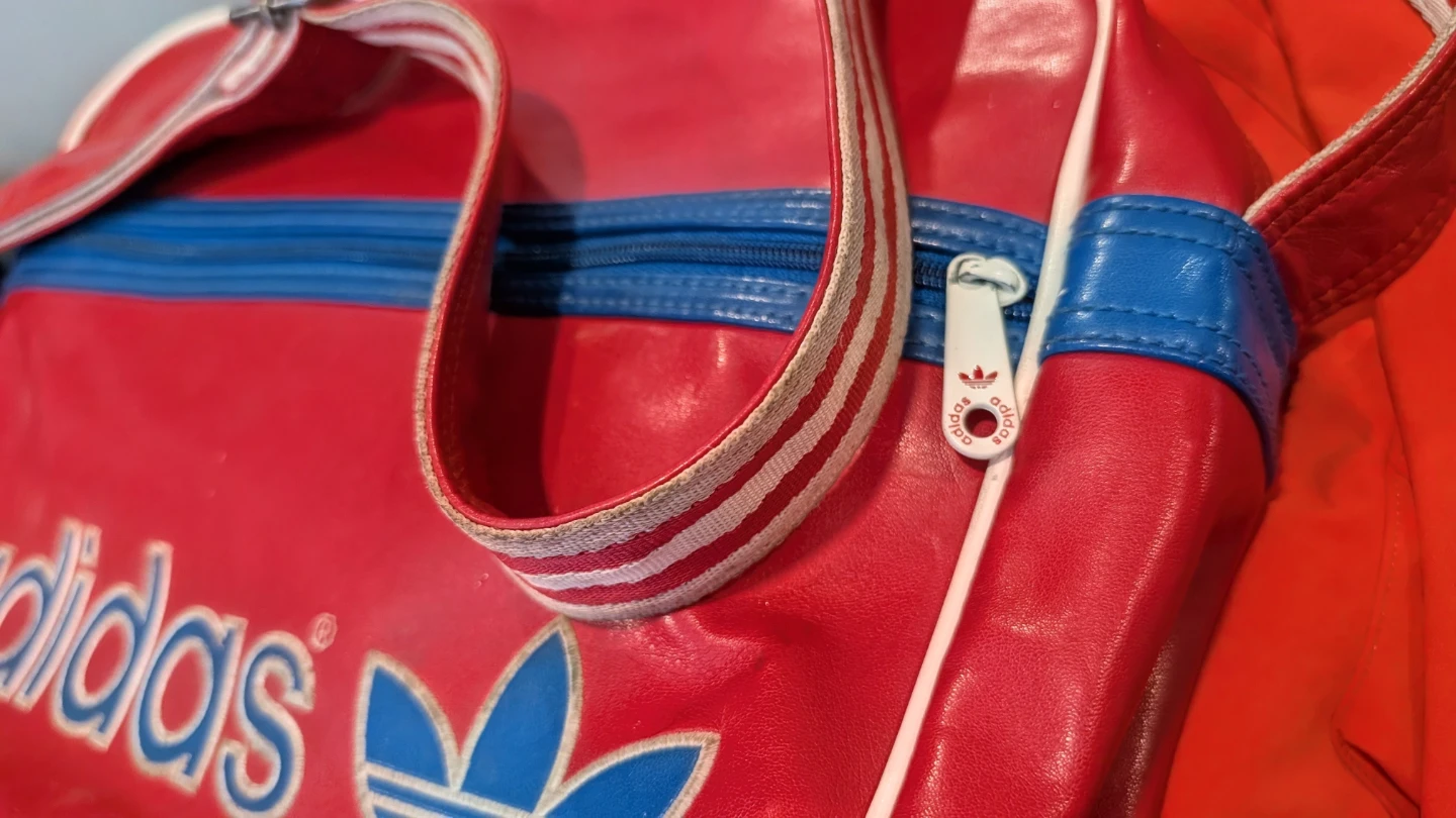 Rare Vintage Adidas Originals EMBROIDERED  Airliner Shoulder Bag - photo 4