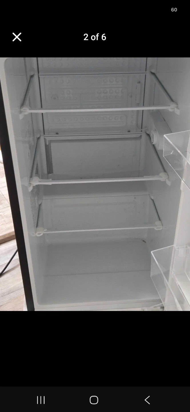 Insignia Mini Fridge - photo 4