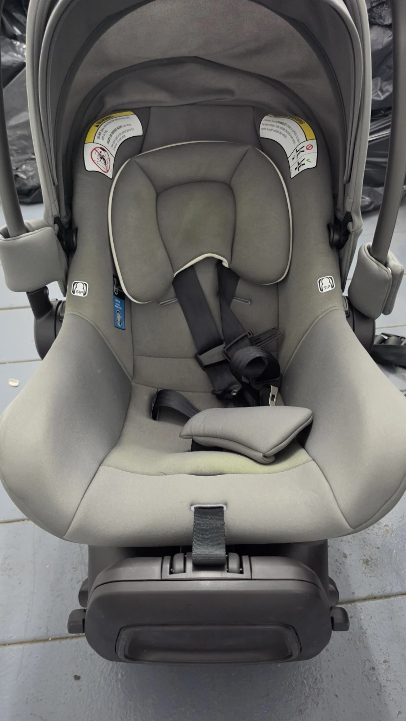 Nuna Pipa Lite RX Infant Car Seat with Base - photo 2