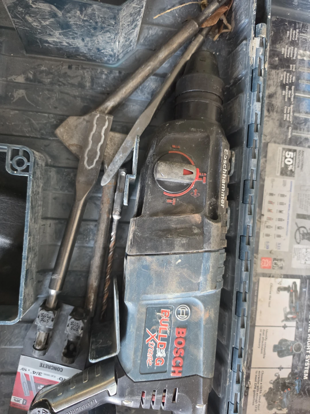Bosch Bulldog Xtreme Rotary Hammer Drill - photo 2