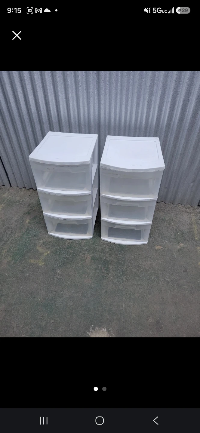 2 White Plastic Drawer Units