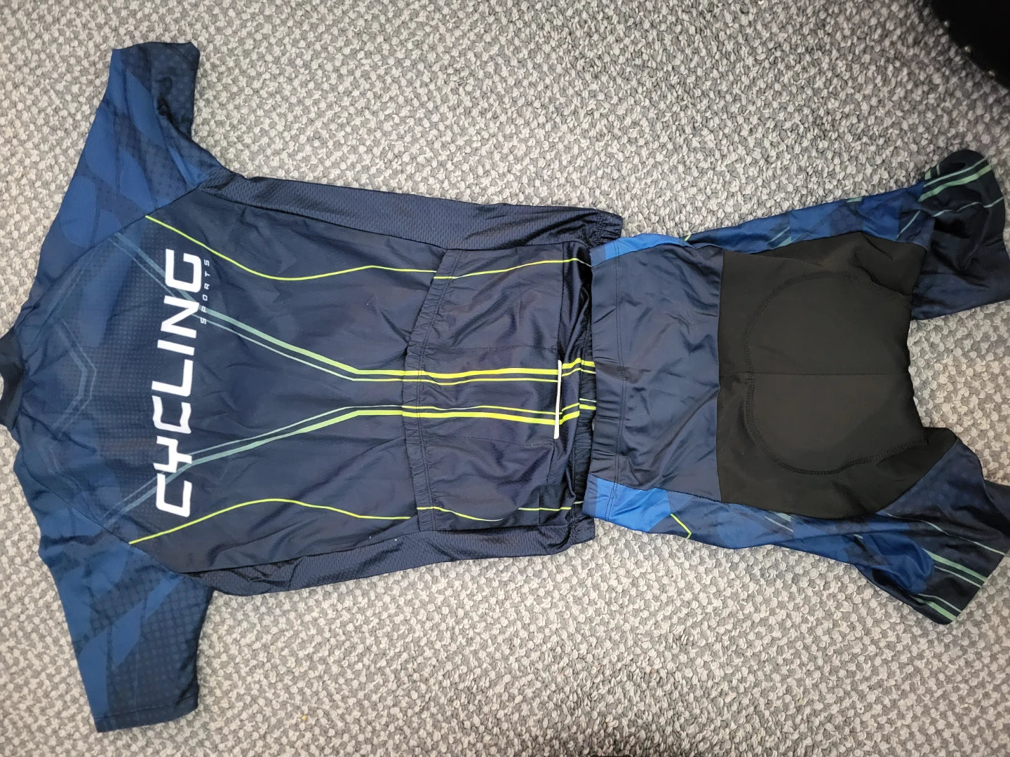 Cycling Jersey and Shorts Set - Small
