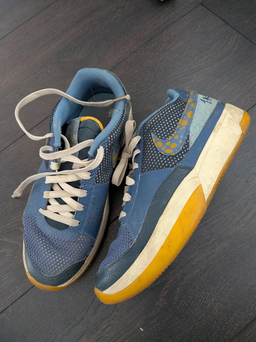 Nike Shoes kids size 6.5