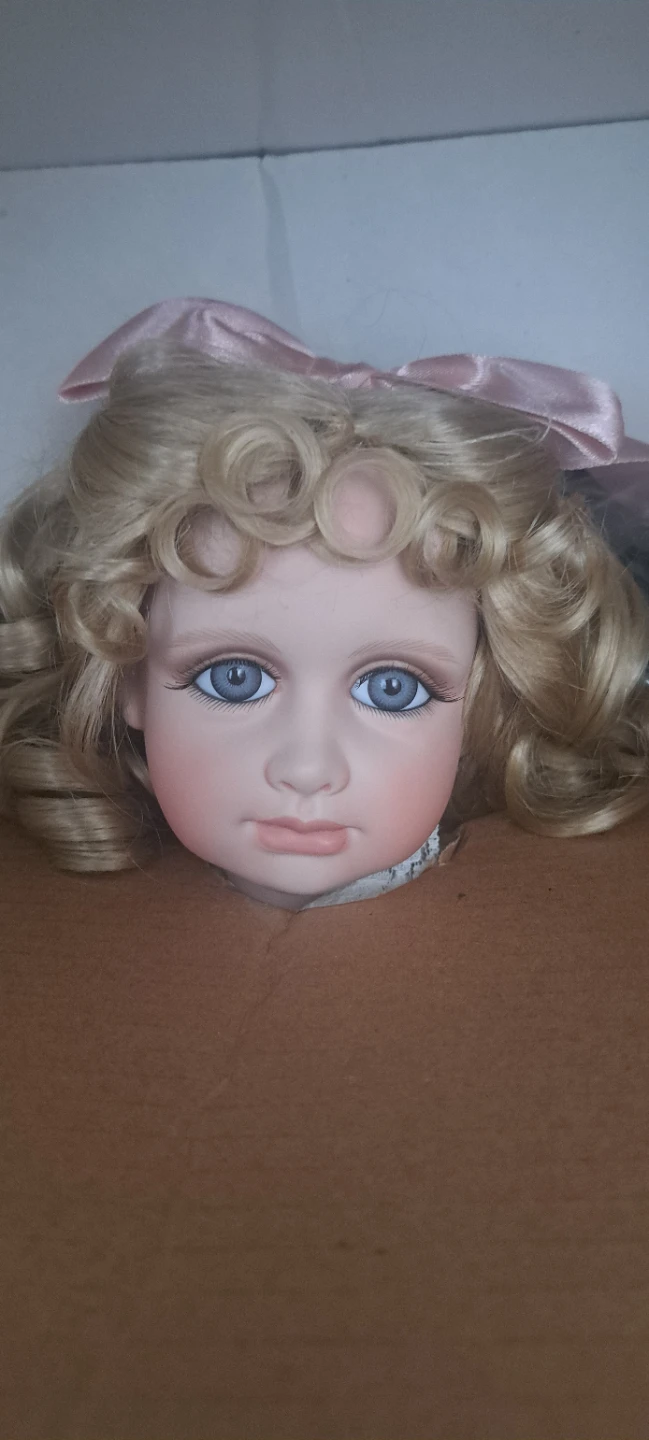 Porcelain doll (Hamilton Collection)