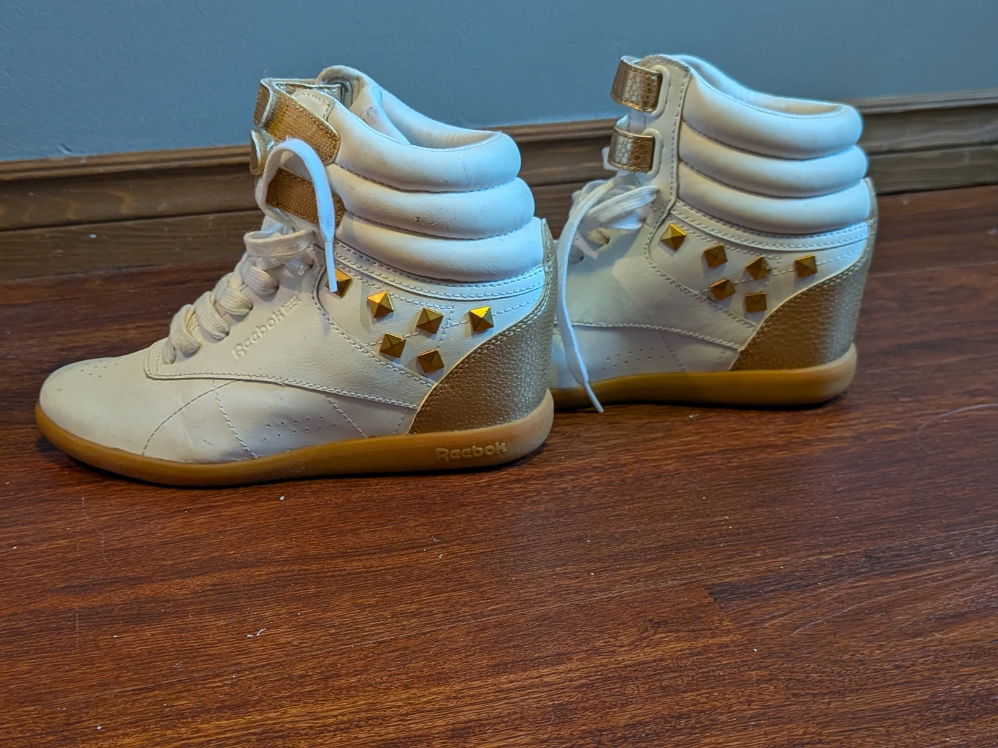 White and Gold Reebok Wedge Sneakers - photo 3