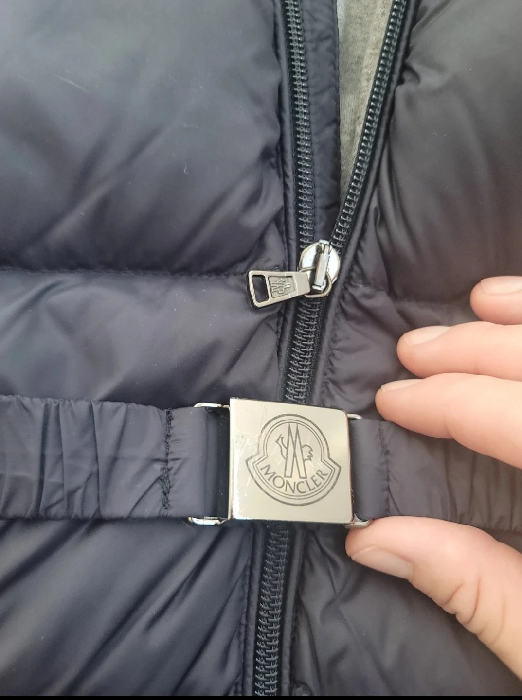 Moncler Puffer Snowsuit with Fur Hood 3y - photo 2