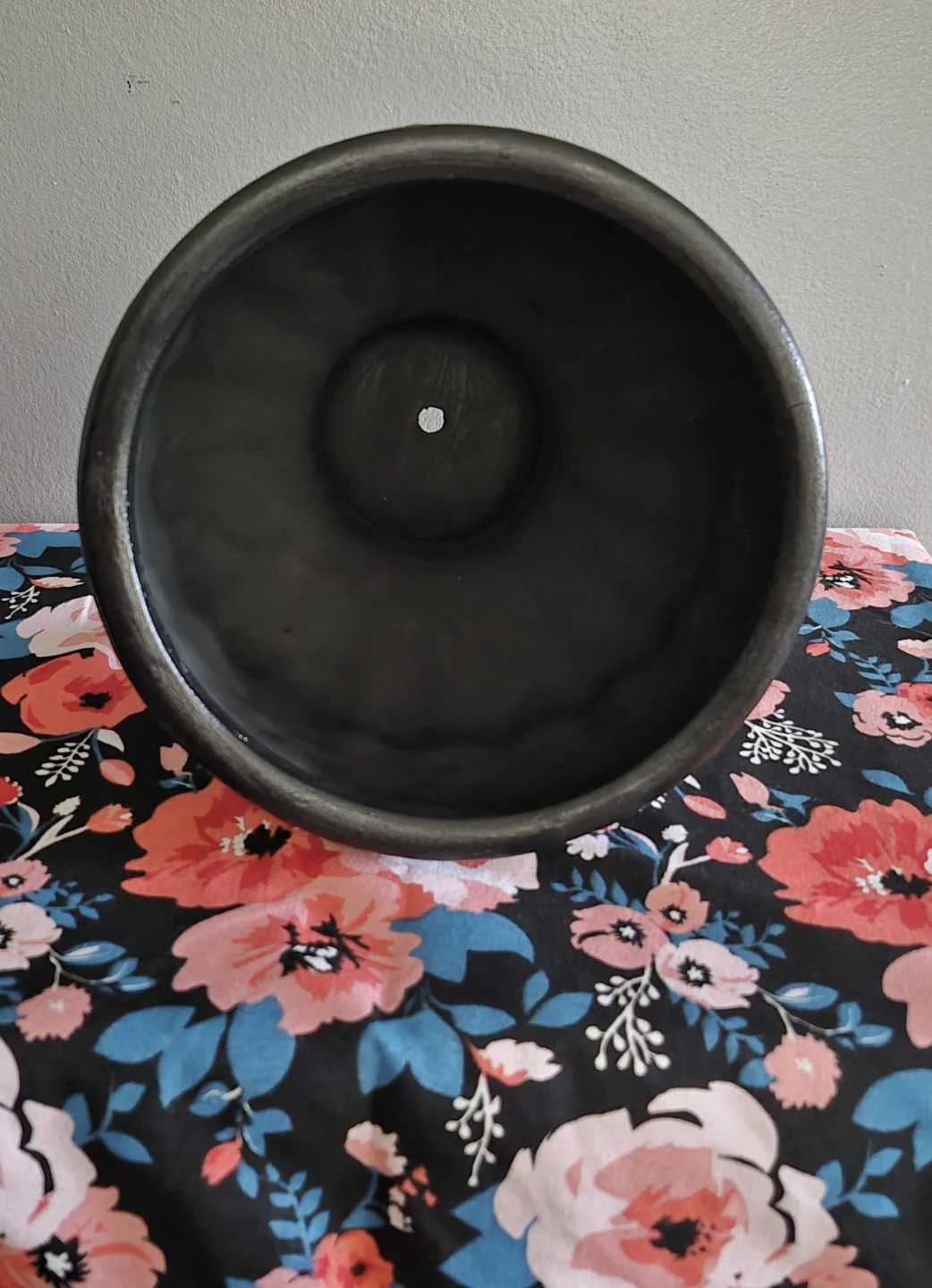 Black Decorative Urn Planter - photo 4