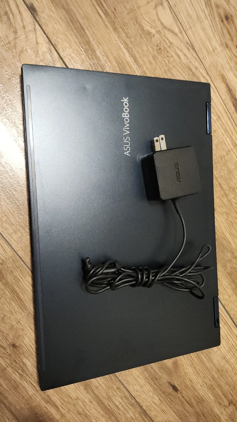ASUS VivoBook Flip with charger