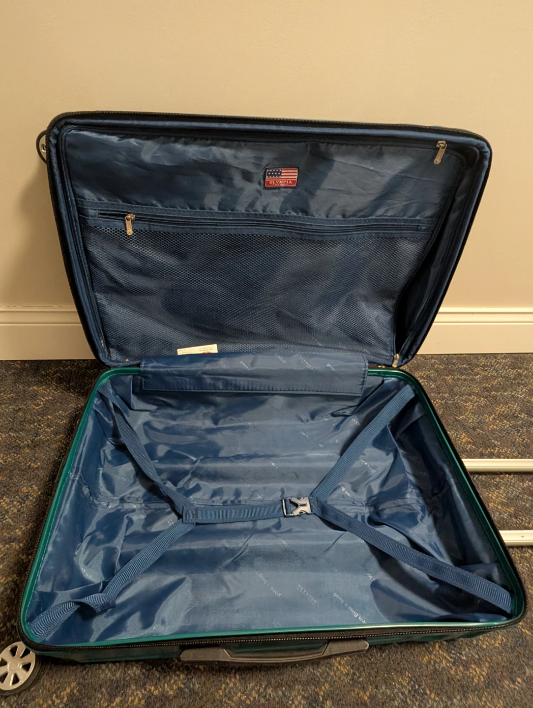 Olympia Teal Hardshell Spinner Suitcase 22" - photo 5