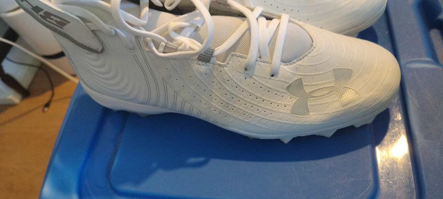 Under Armour White Football Cleats - photo 3