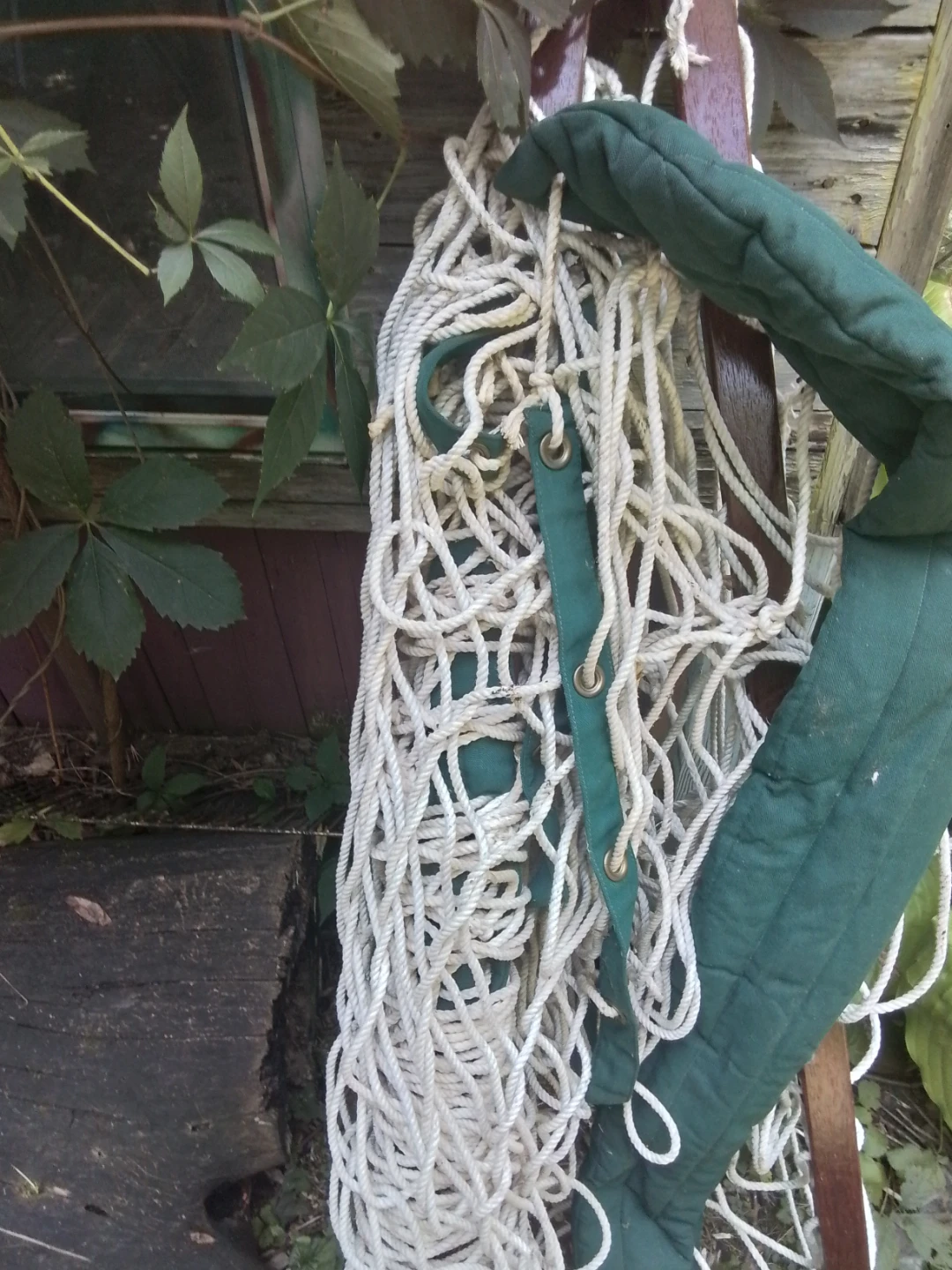 White Rope Hammock with Green Fabric Edging - photo 4