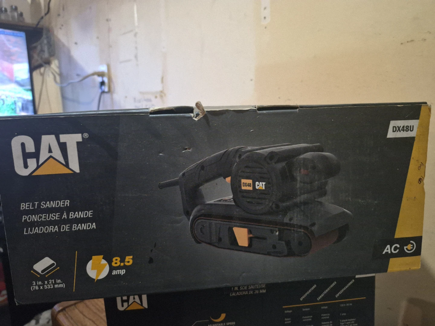 CAT DX48U Belt Sander - photo 2