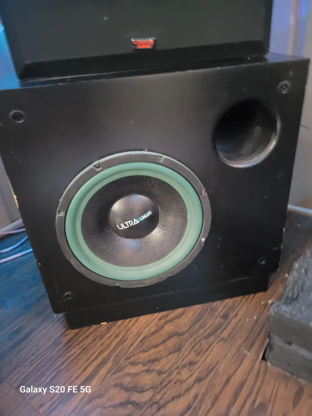 Acoustic Research AR-S812 Speakers