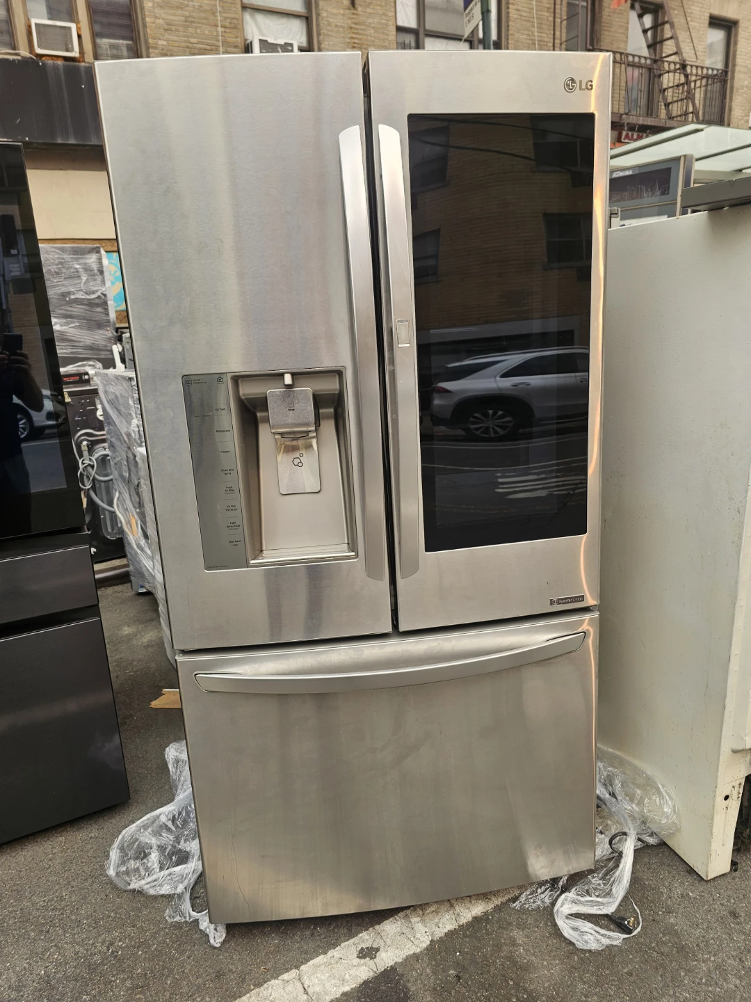 LG instaview 36in Refrigerator