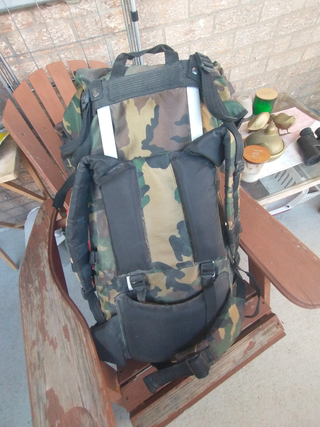 Hunter External Frame Camo Backpack, Used - photo 3