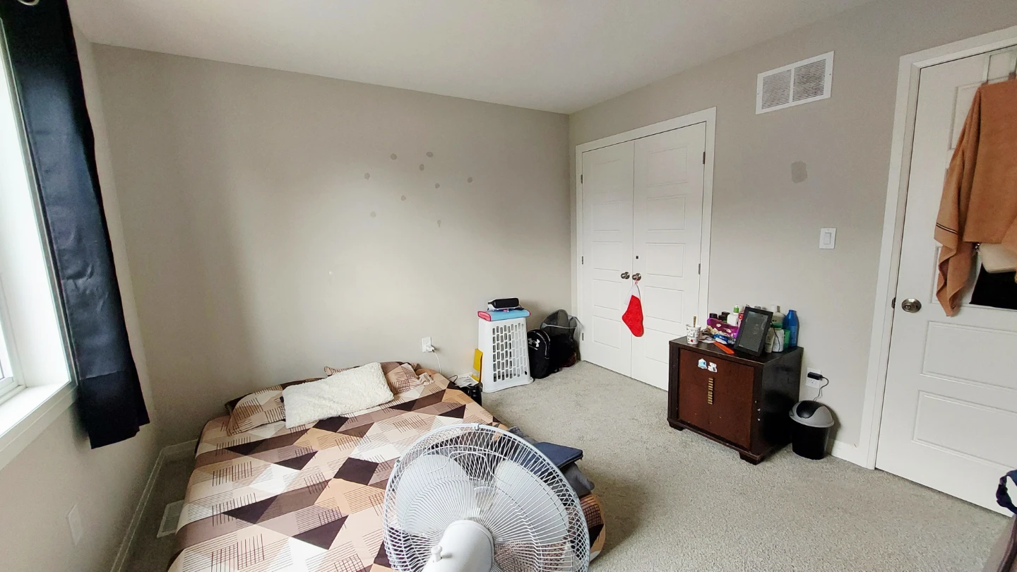 Sharing room for rent near fairway station - photo 2