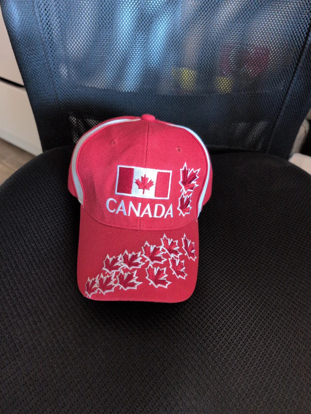 Red Canada Maple Leaf Baseball Cap