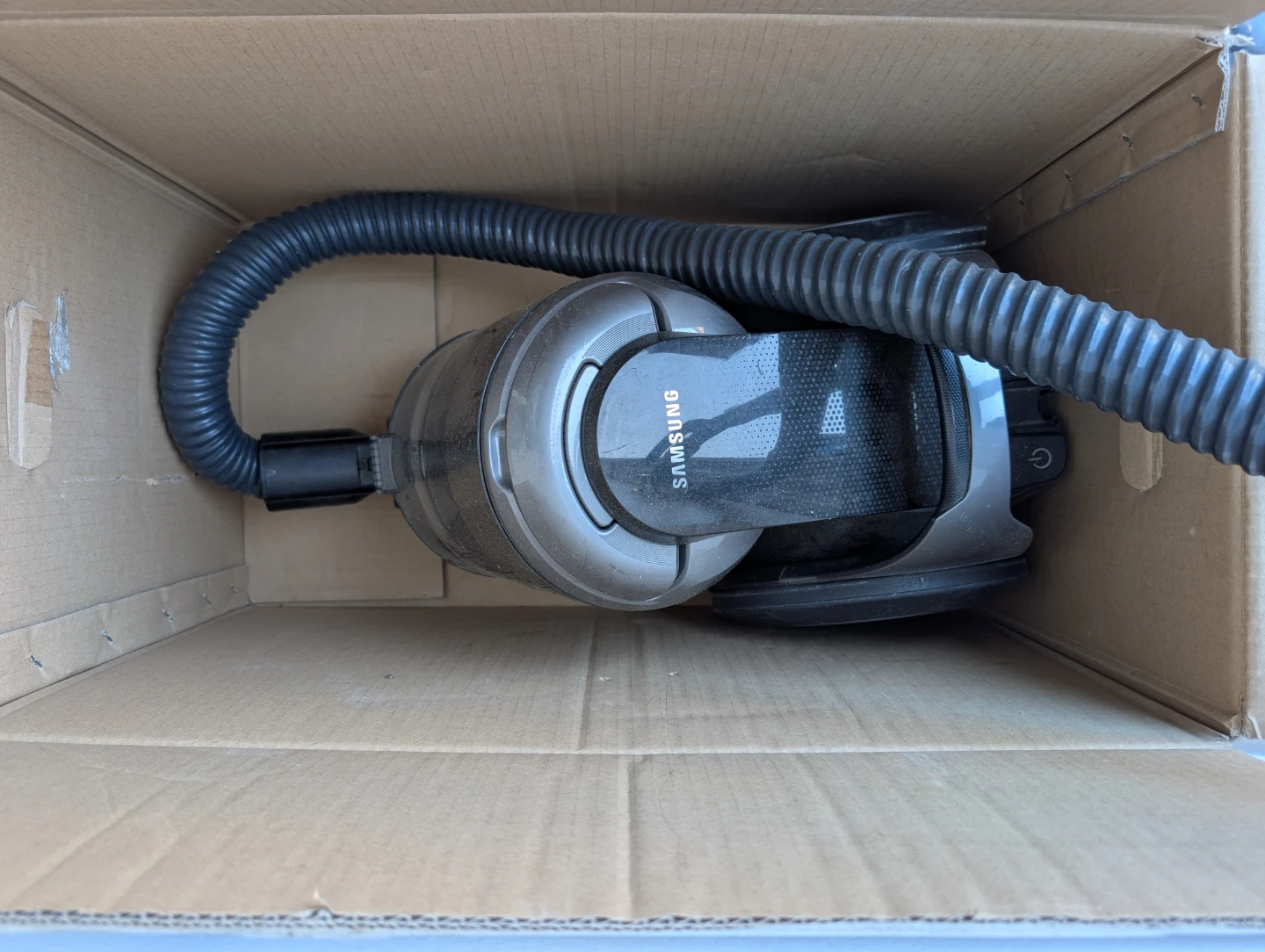 Samsung Motion Sync Vacuum Cleaner $25 - photo 3