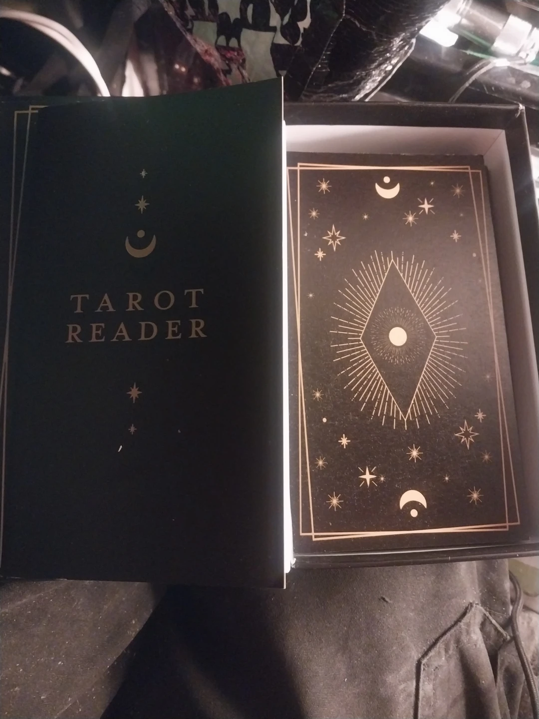 Deluxe Tarot Card Set & Booklet - photo 2