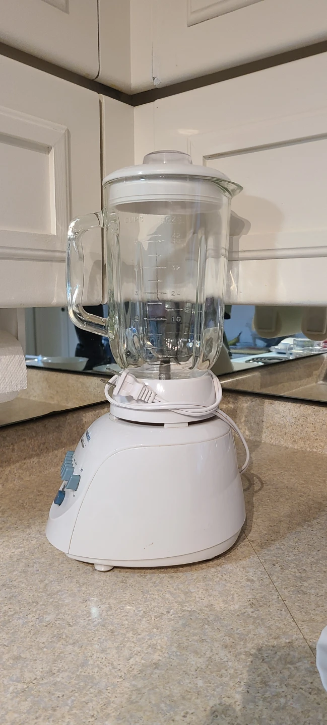 Blender - Black & Decker Crush Master - Great Condition! - photo 2