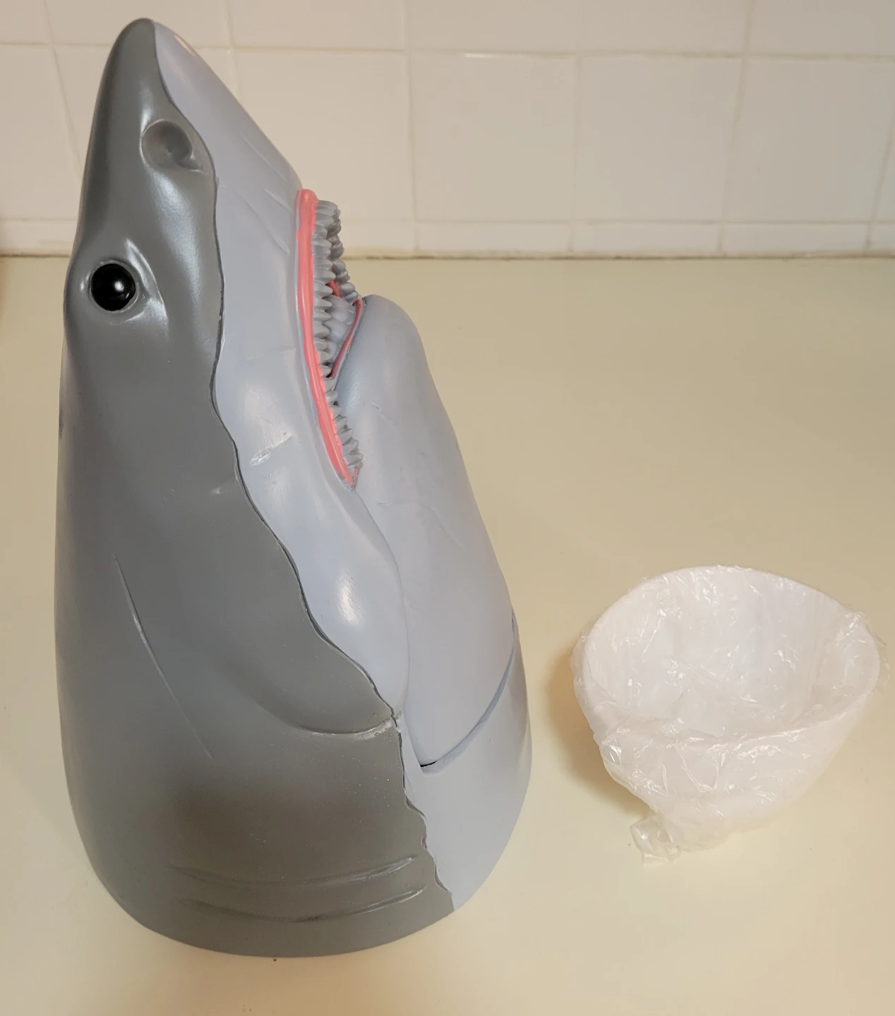JAWS Movie GREAT WHITE SHARK HEAD Collectible/ NEW - photo 2
