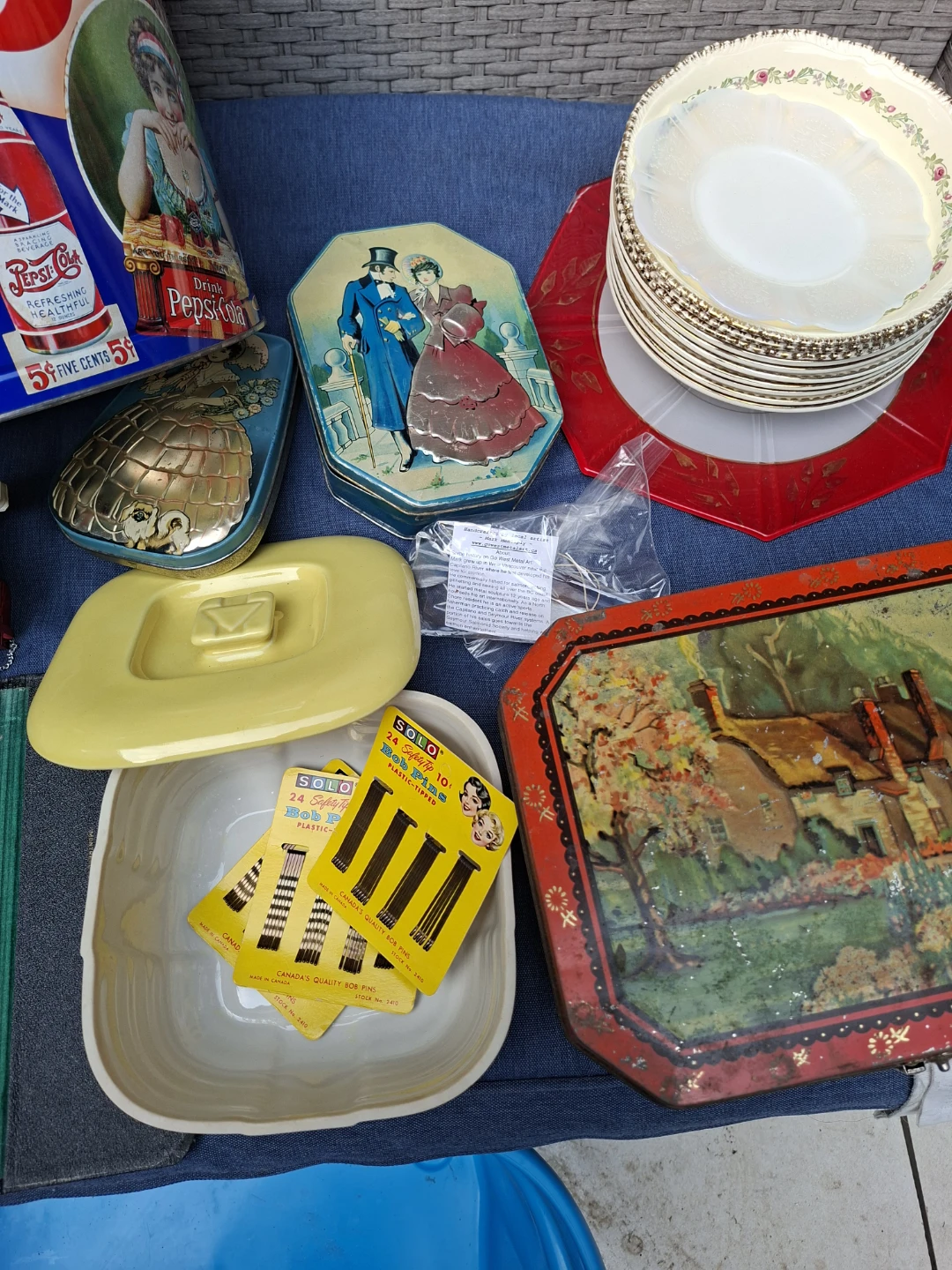 Huge Vintage Collectors Lot - photo 4