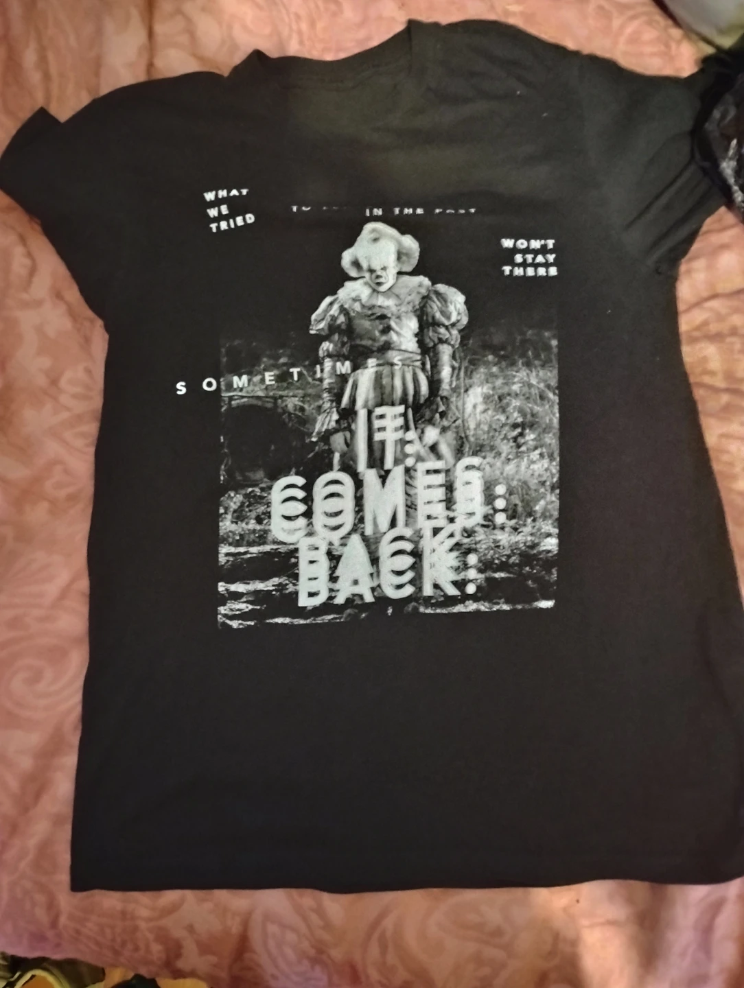 IT Pennywise "It Comes Back" T-Shirt