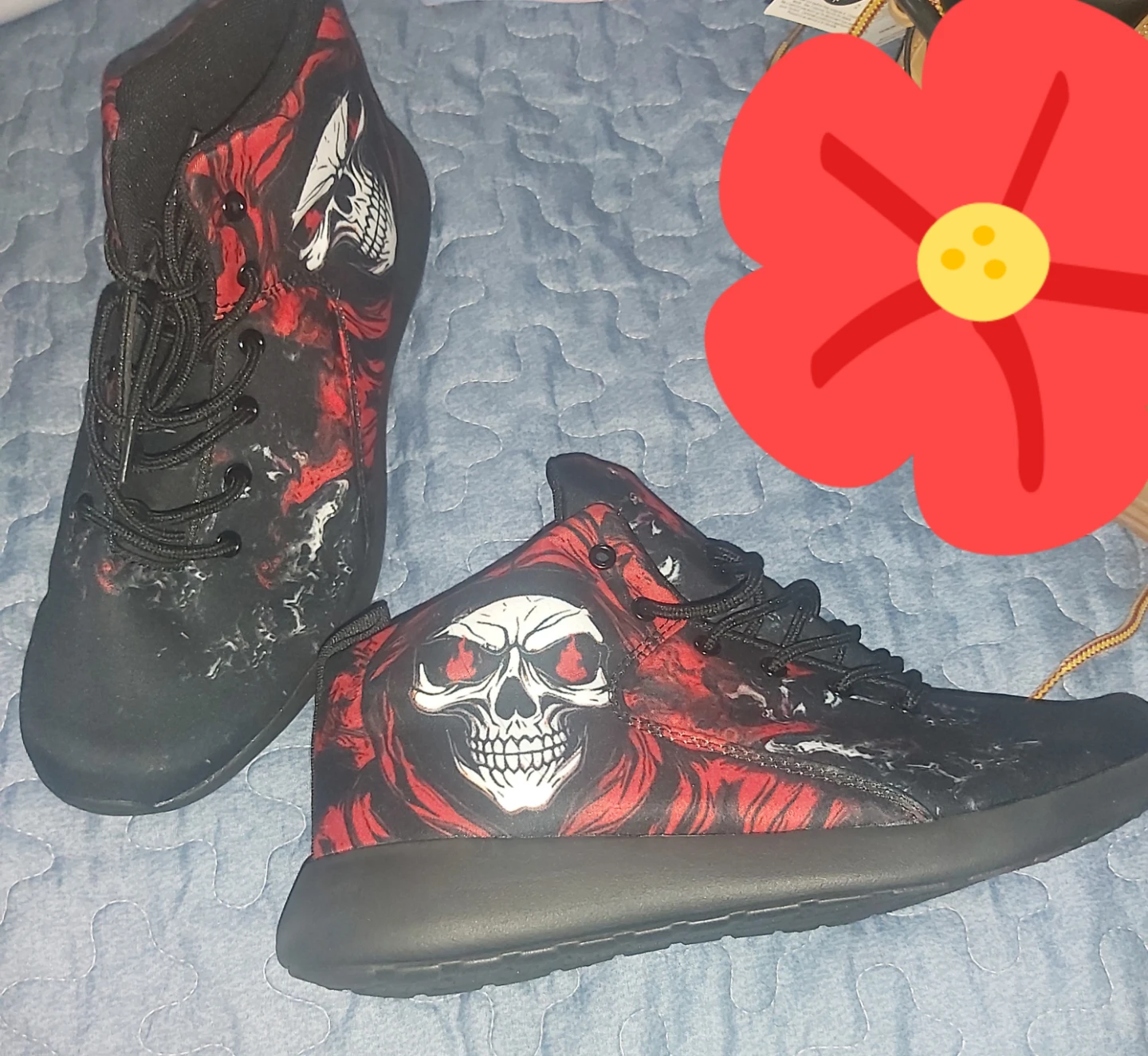 Red and black skull print high top sneakers - photo 3